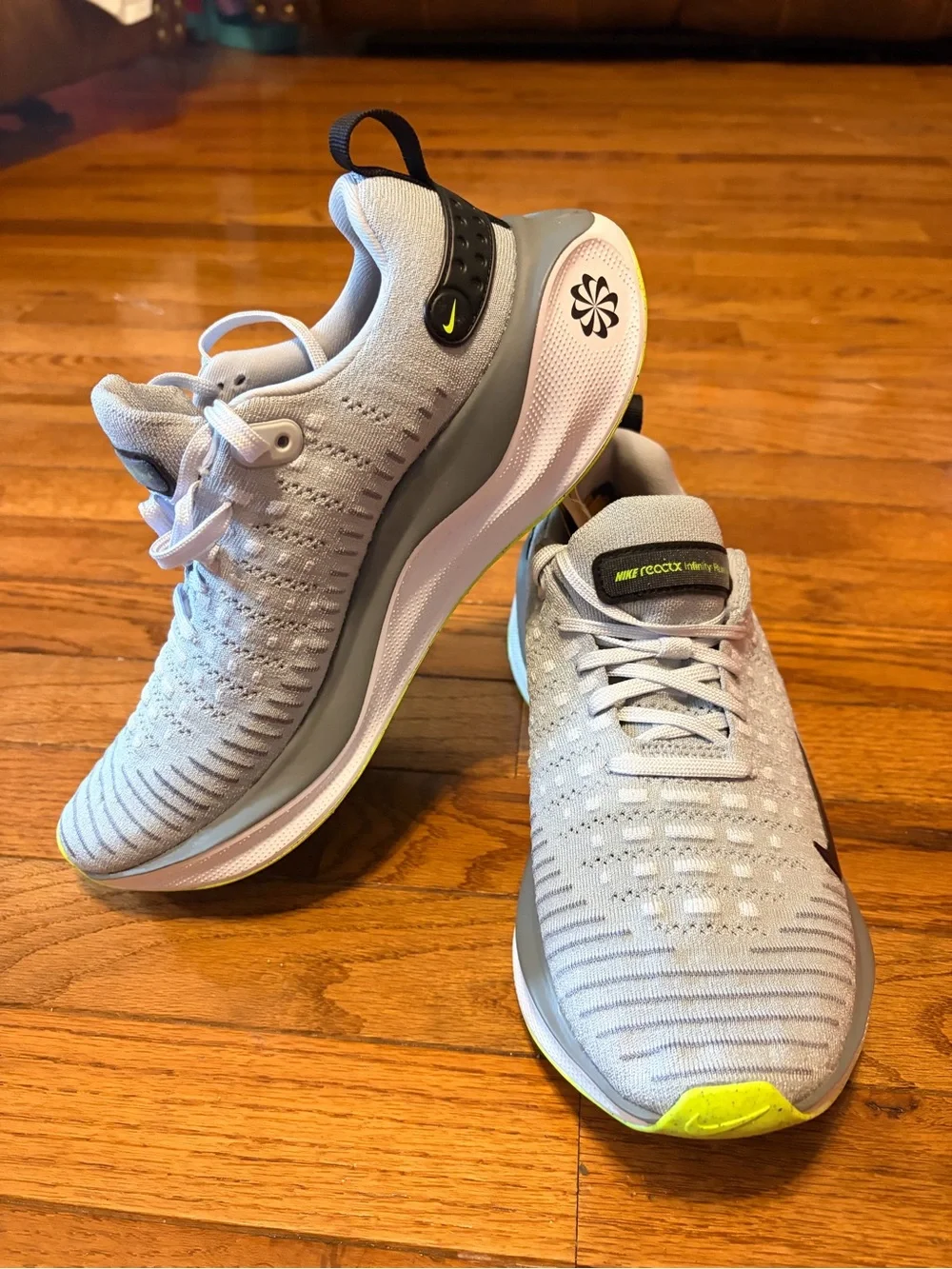 Nike kids React Infinity Run 4 Light Grey with Neon Yellow Accents